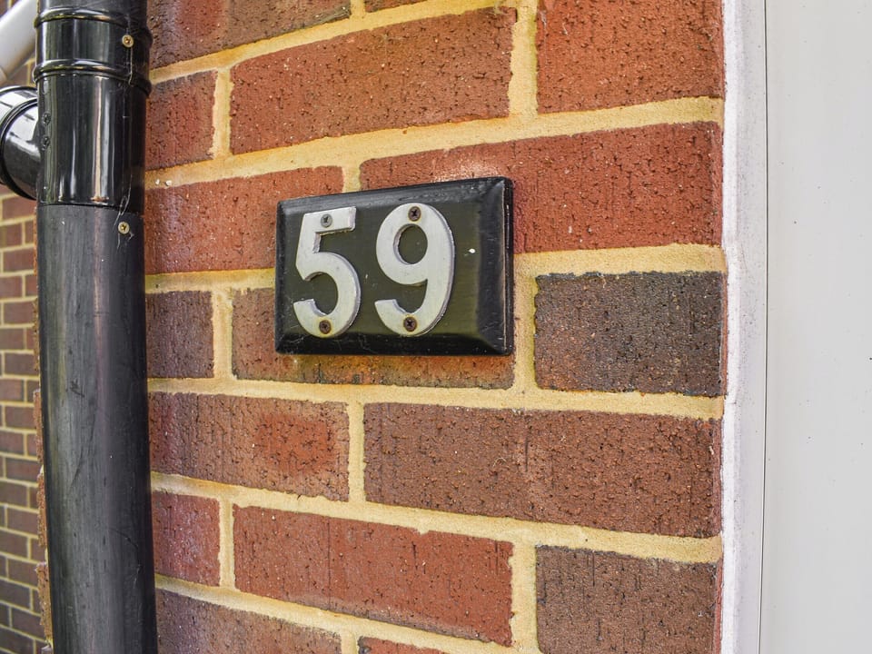 Double bedroom | Fayrewood House, Verwood