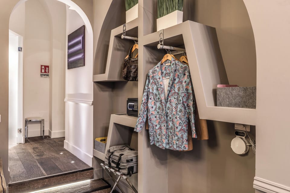 Junior Suite | Premium bedding, minibar, in-room safe, individually furnished