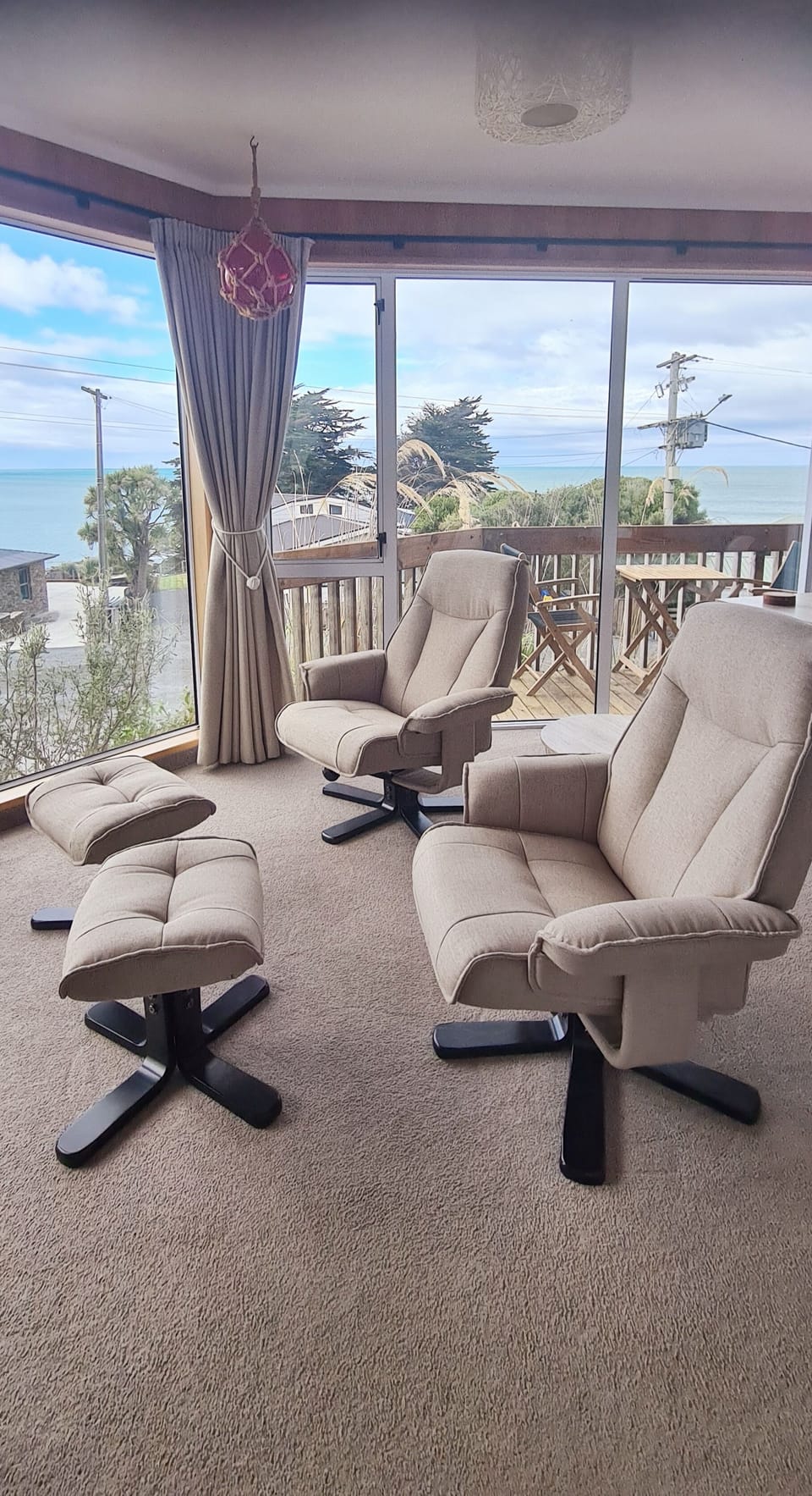 Deluxe Studio, Ocean View | Premium bedding, blackout drapes, iron/ironing board, free WiFi