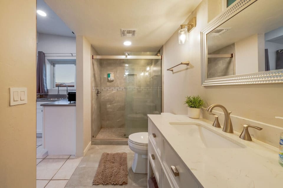 Bedroom 4`s en-suite bathroom with walk-in shower