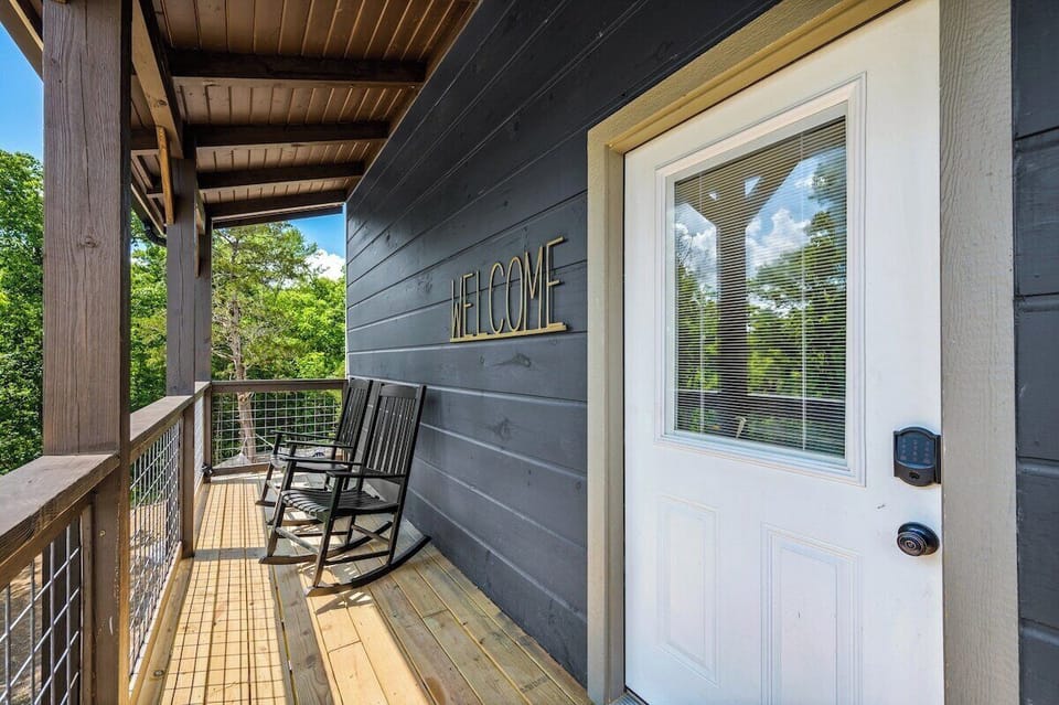 Located in a vibrant neighborhood, our Serenity Oasis offers a blend of modern amenities and a charming atmosphere.