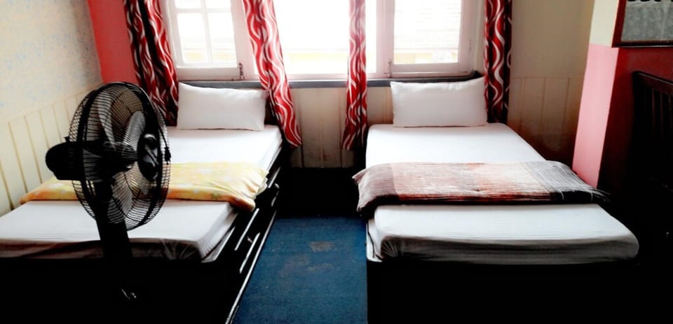 Double Room | Free WiFi, bed sheets