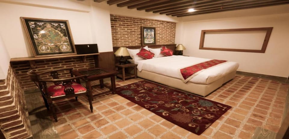 Deluxe Single Room | Free WiFi, bed sheets