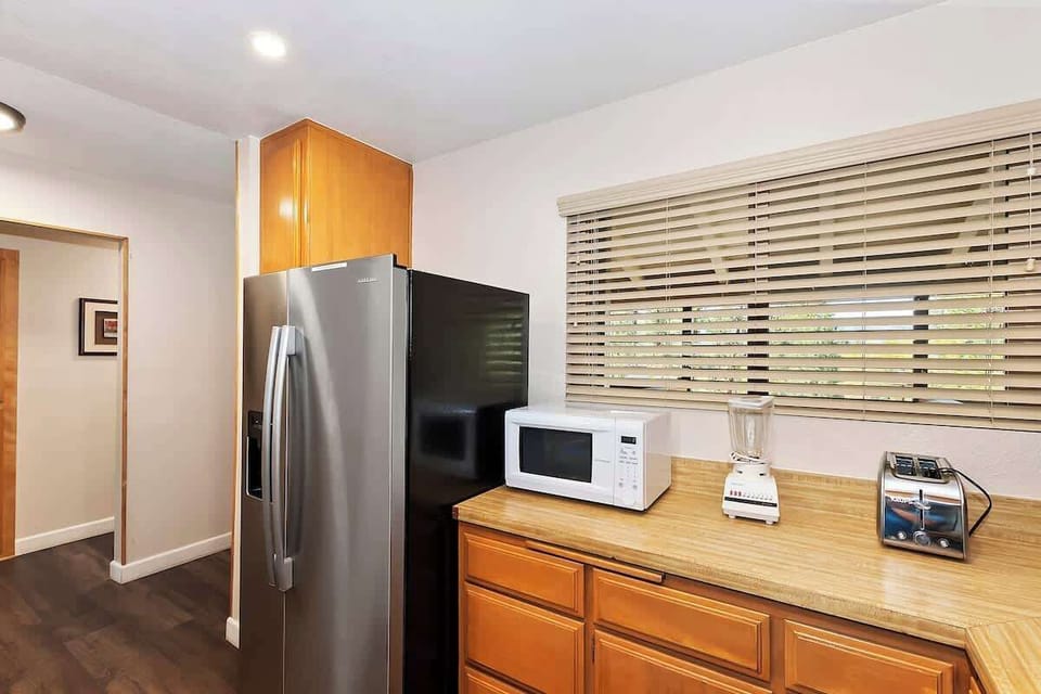 Kitchen. 
