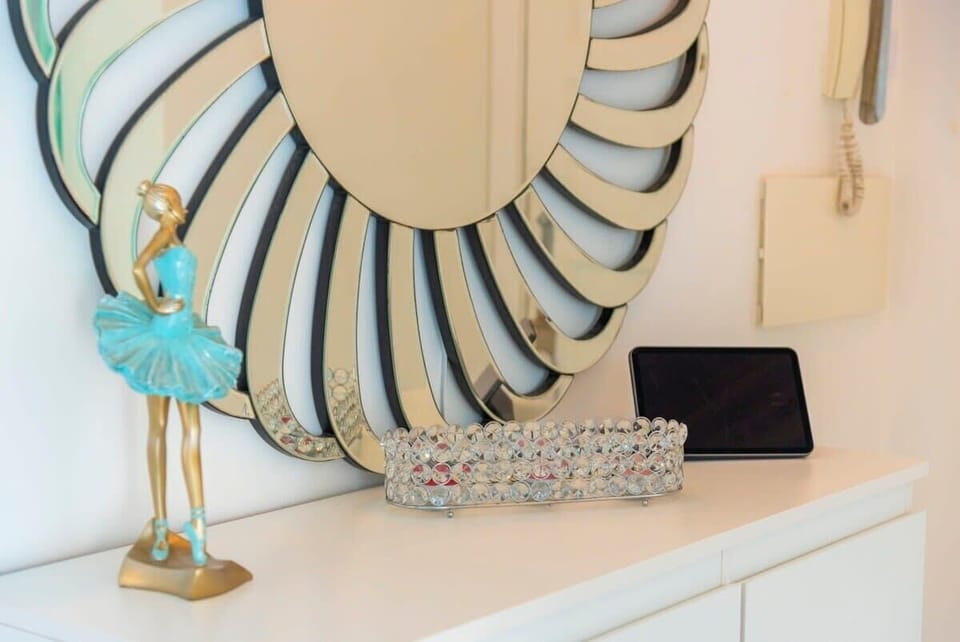 Entrance with Closet, Mirror, iPad, Intercom