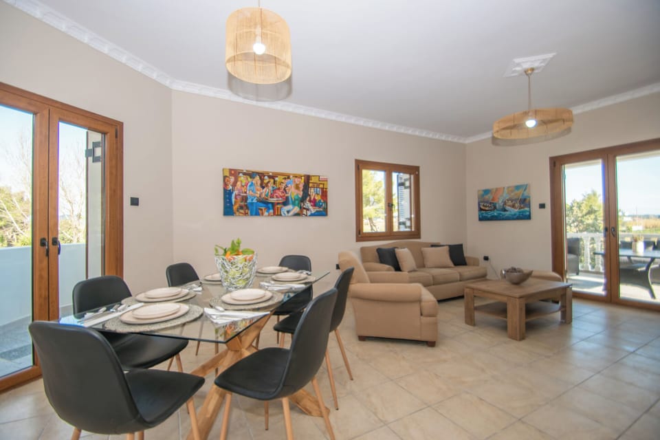 Honeymoon Villa | Living area