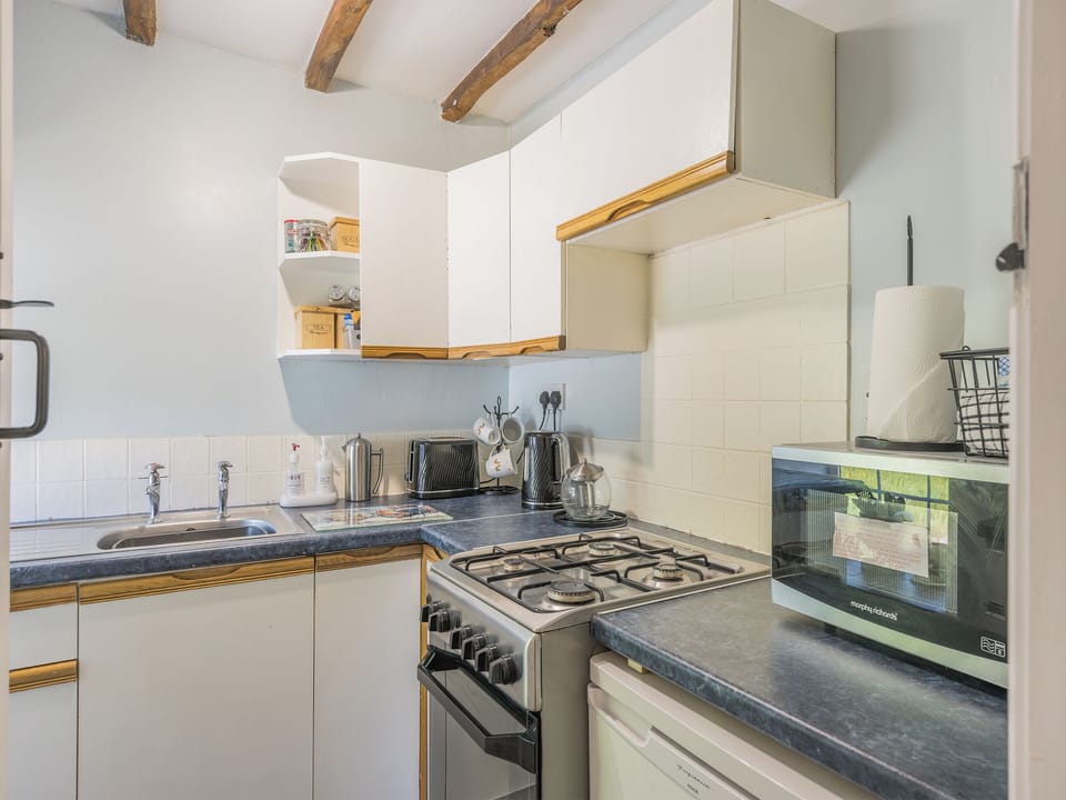 Kitchen | Primrose Cottage - Pen y Bryn Farm and Holiday Cottages, Betws Yn Rhos