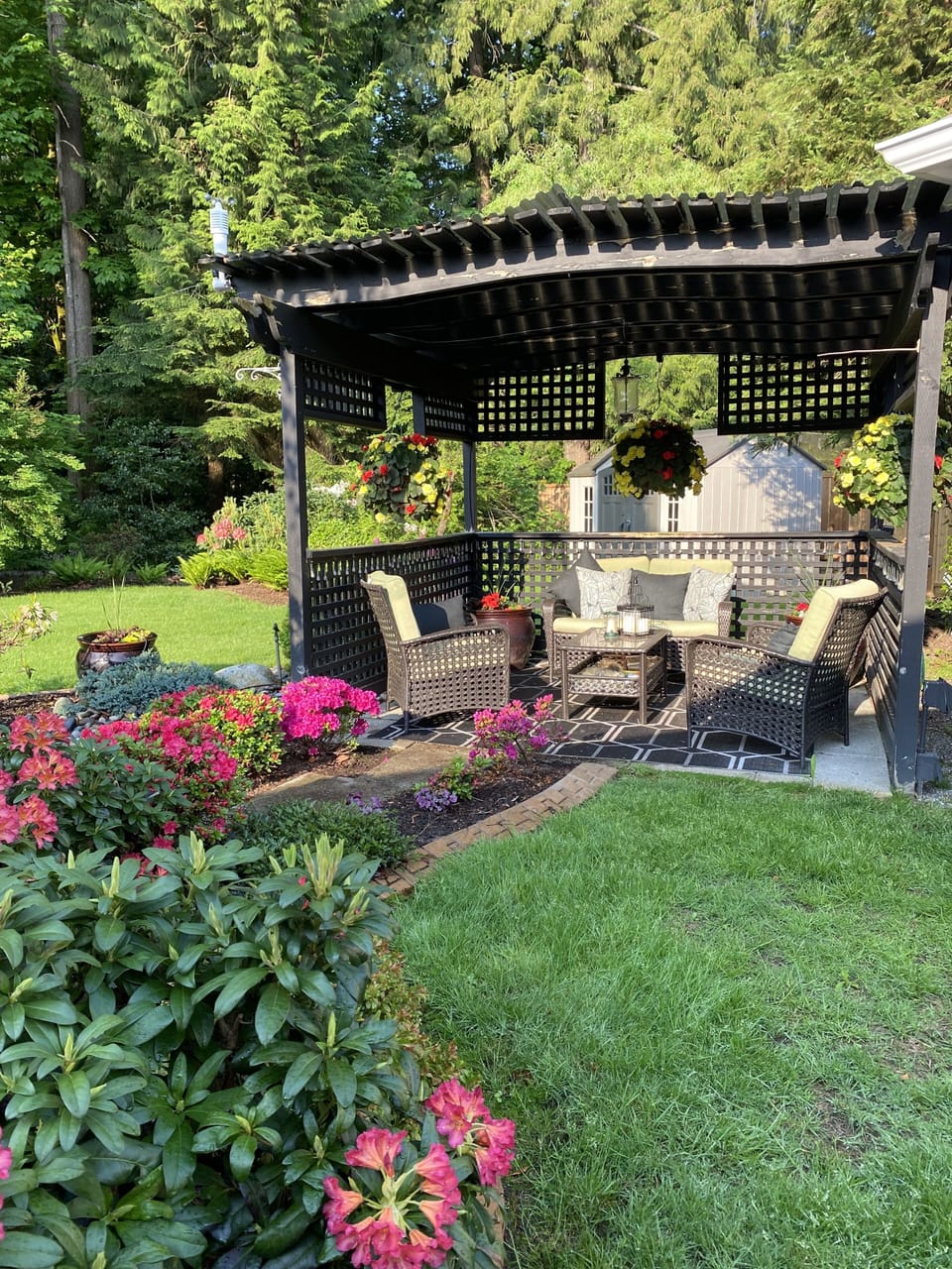 Relax amongst nature in Gazebo