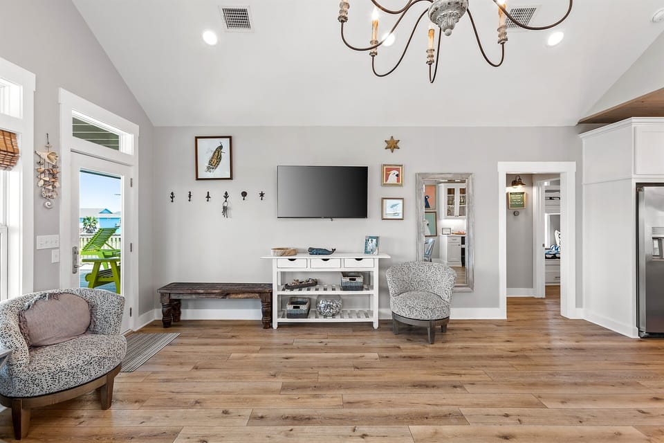 Room to Breathe, Style to Savor