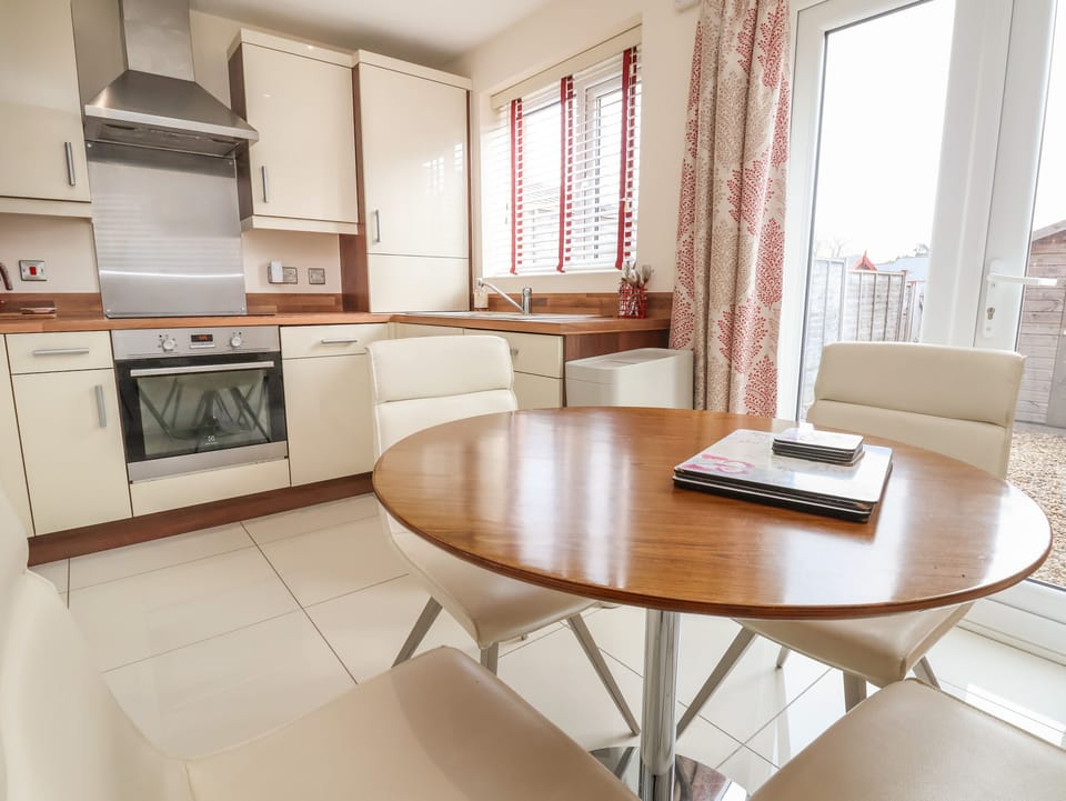 Fridge, dishwasher, electric kettle, toaster