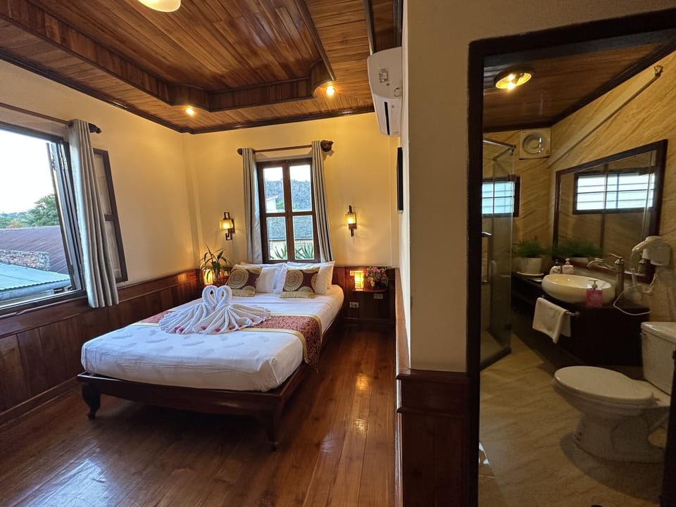 Luxury Double Room | Egyptian cotton sheets, premium bedding, down comforters
