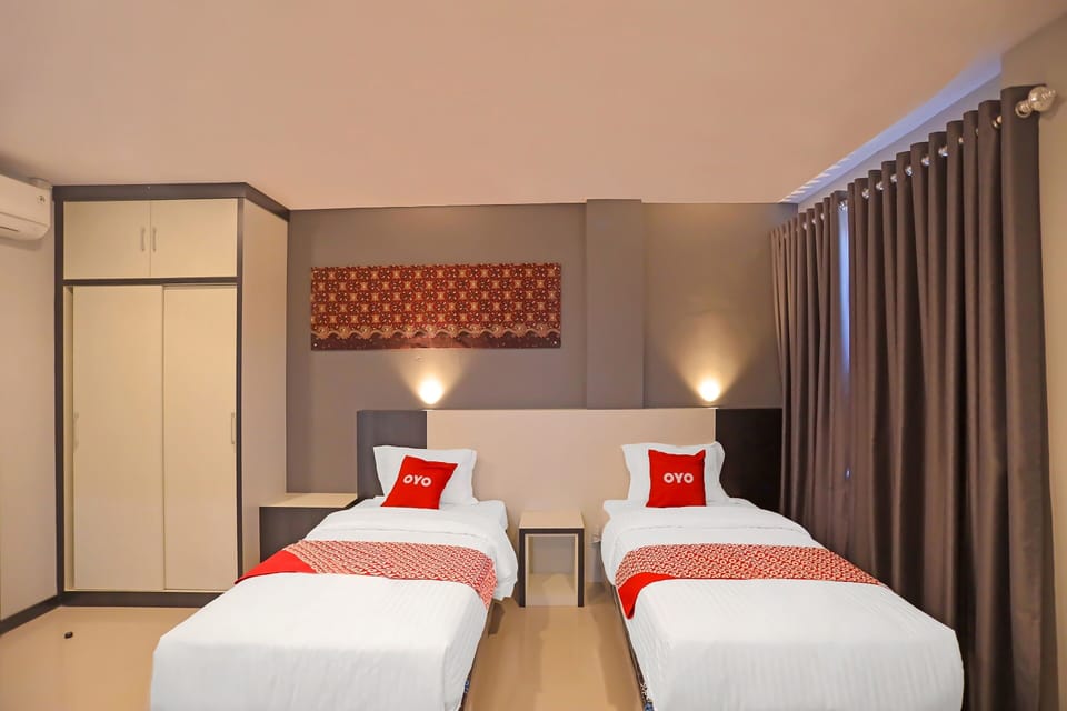 Superior Twin Room | Desk, laptop workspace, soundproofing, WiFi (free)