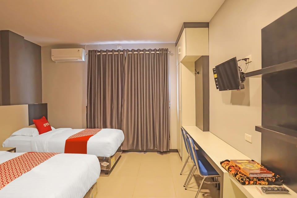 Deluxe Twin Room | Desk, laptop workspace, soundproofing, WiFi (free)