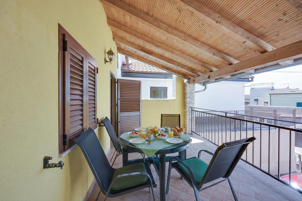 Family House, 2 Bedrooms, Microwave (Holiday Home Ema) | Rooftop terrace