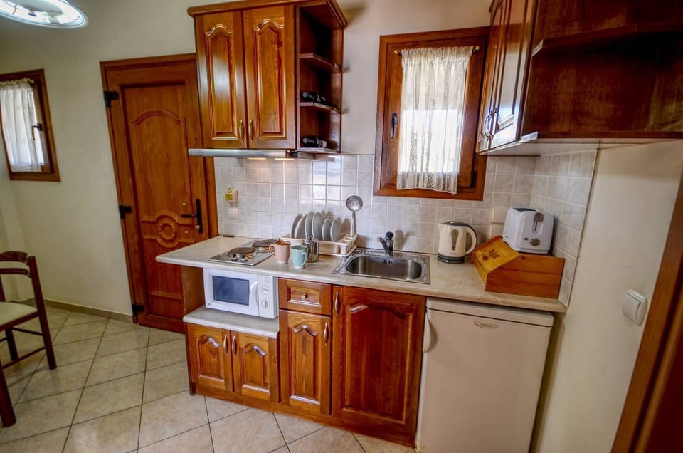 Twin Room with Terrace (Double or Twin Beds) | In-room safe, iron/ironing board, free WiFi, bed sheets