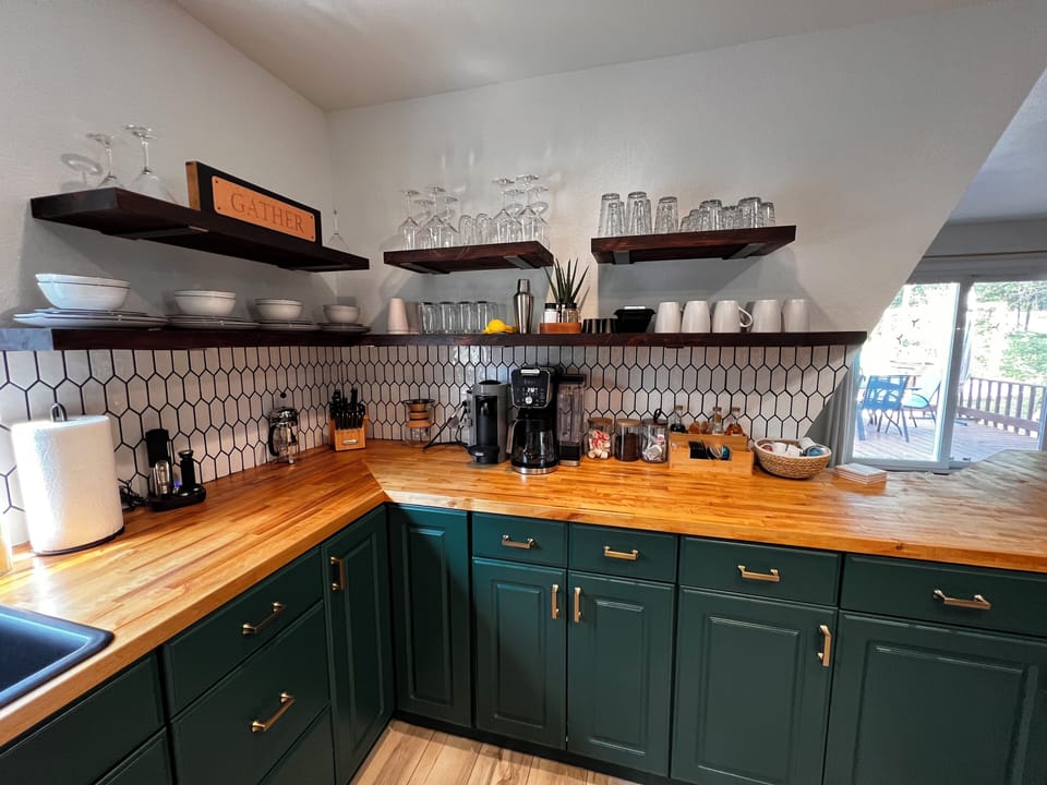 Fully stocked kitchen with full coffee bar!