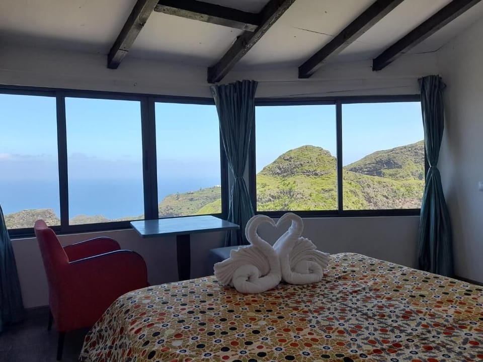 Panoramic Double Room | Hypo-allergenic bedding, bed sheets