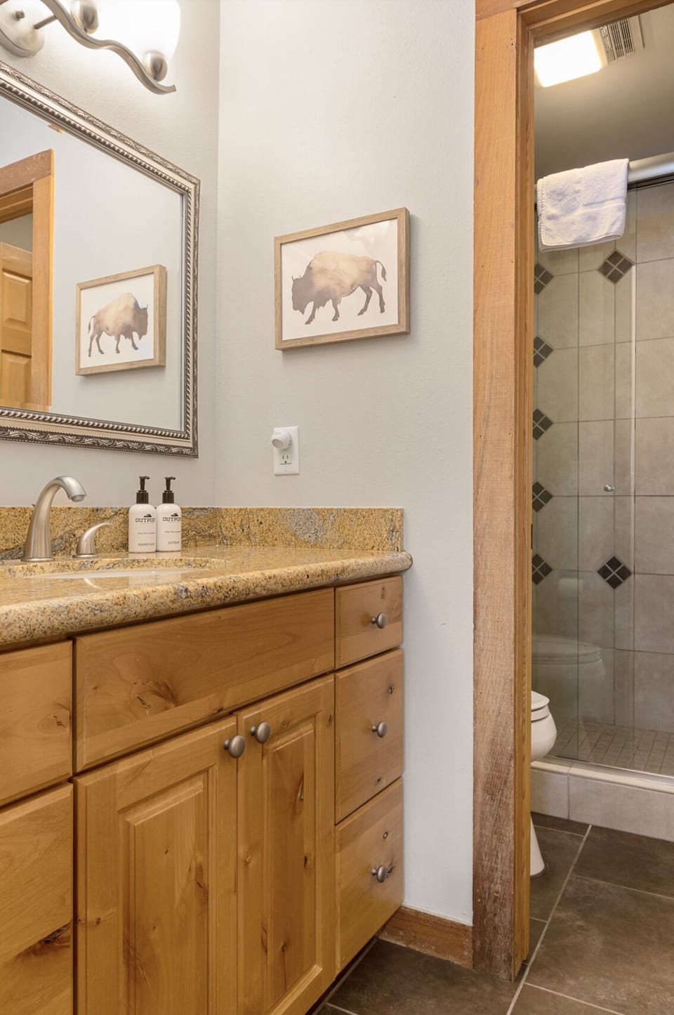 Ensuite Primary Bathroom
