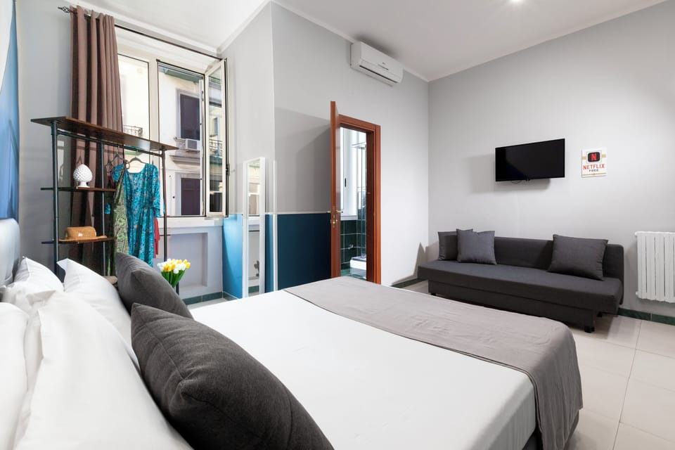 Quadruple Room | Desk, soundproofing, free WiFi