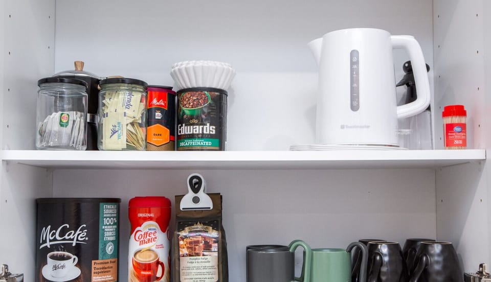 Complimentary coffee and tea essentials