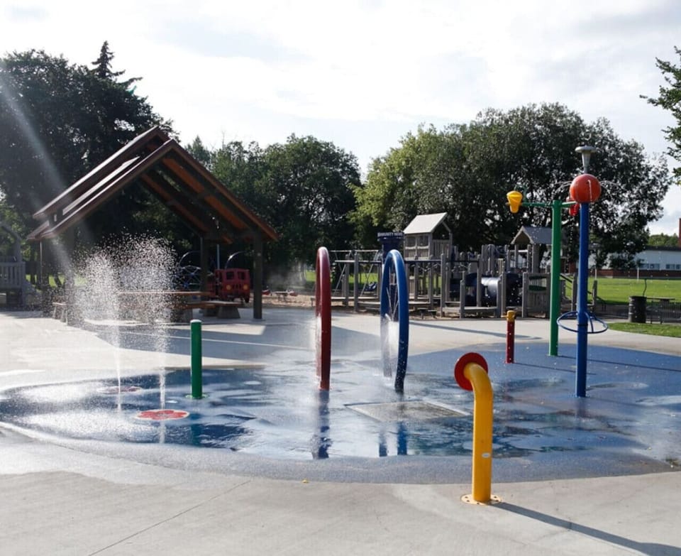 Parkallen  Spray Park - 8 min walk from home