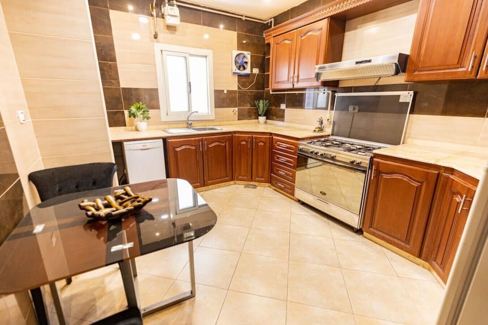 Kitchen with dining table