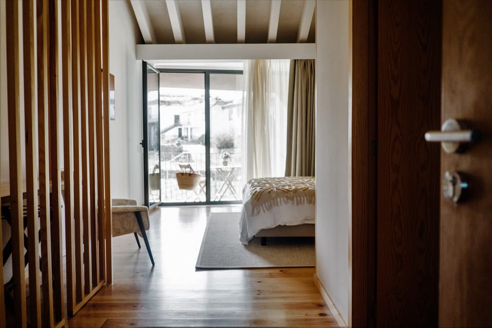 Comfort Double Room | Free WiFi, bed sheets