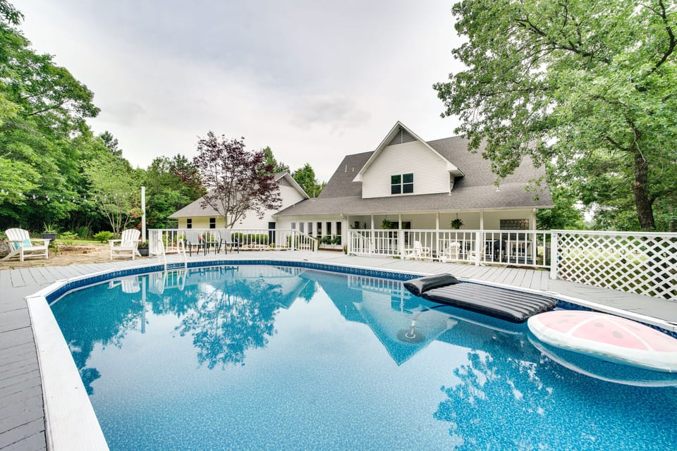 Private Pool | 2-Story House | On-Site Ponds | 6 Mi to Wolf Pen Gap