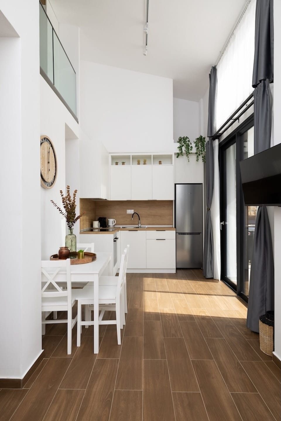 Rocky Villa | Private kitchen | Stovetop, electric kettle, toaster, eco-friendly cleaning products