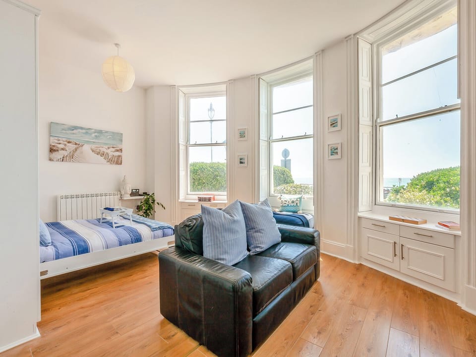 Open plan living space | The Beach Studio, Brighton