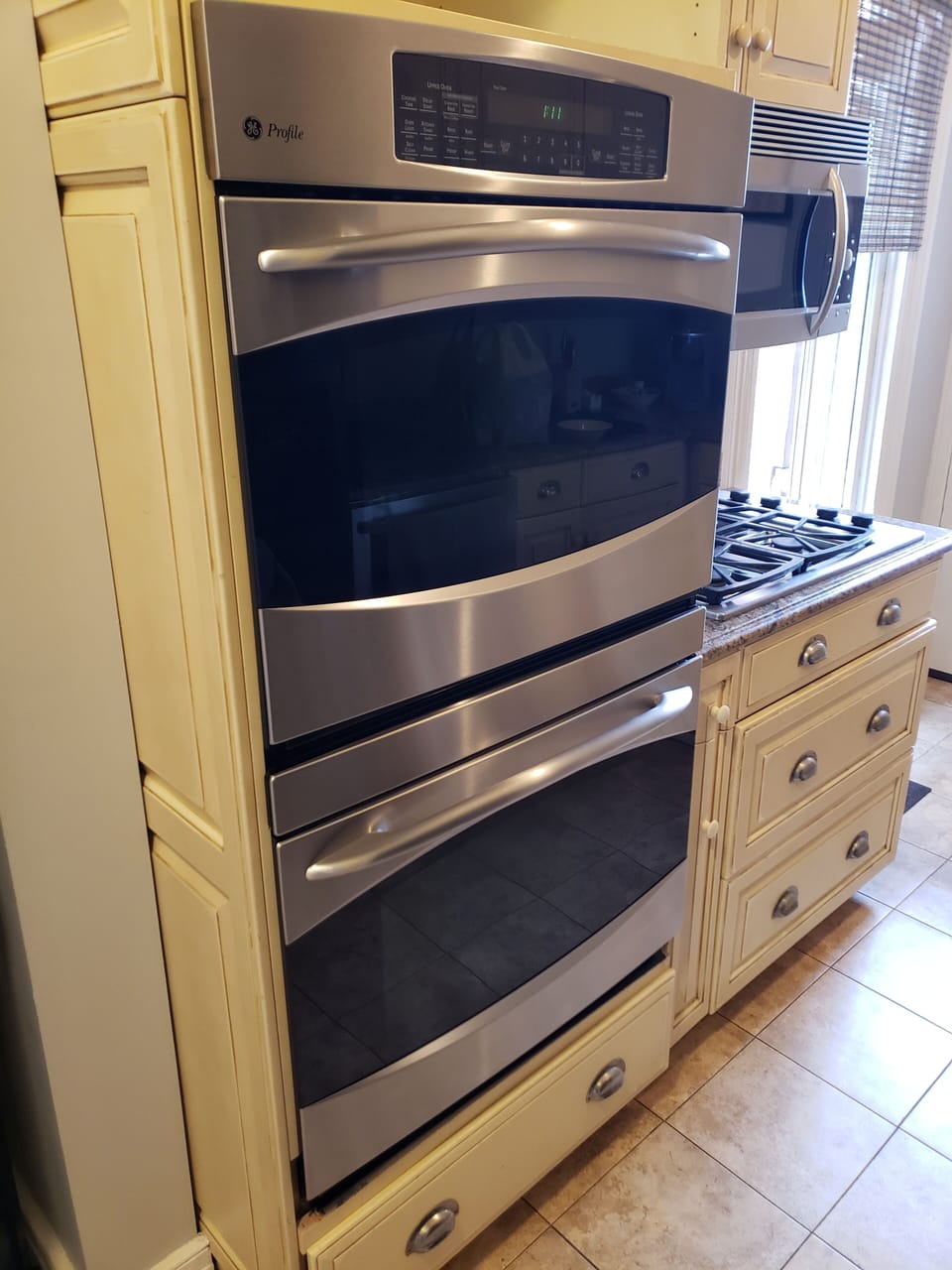 Double oven - GE