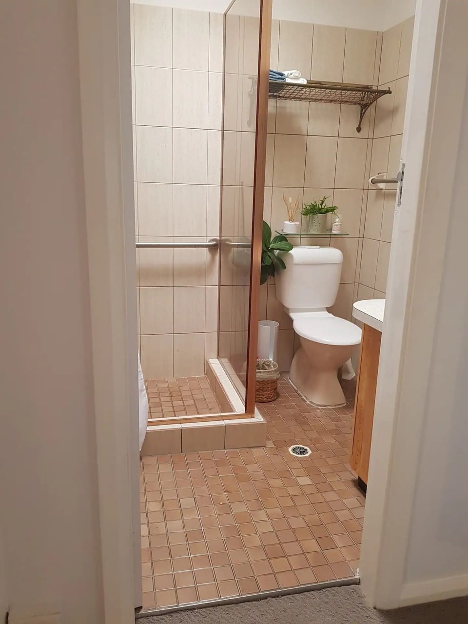Ensuite off main bedroom