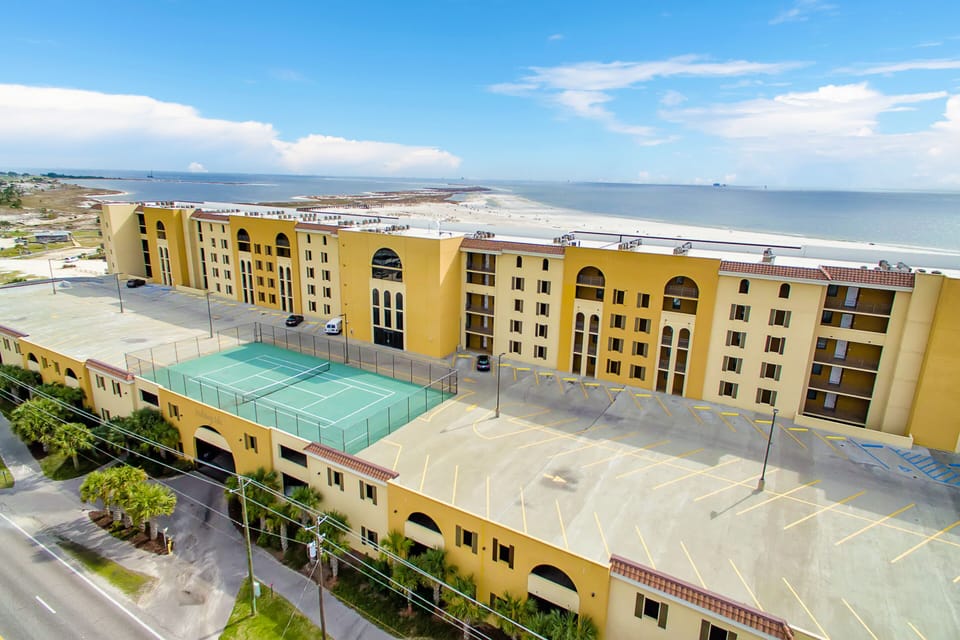 Sport court