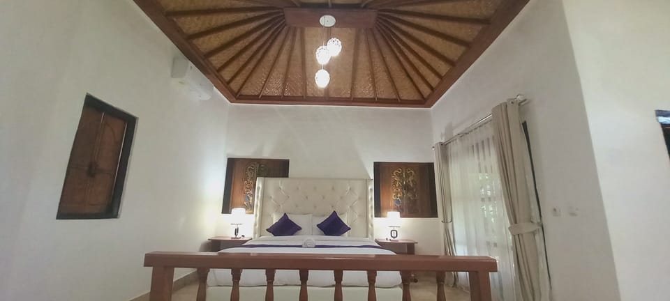 Deluxe Suite | Premium bedding, pillowtop beds, individually decorated