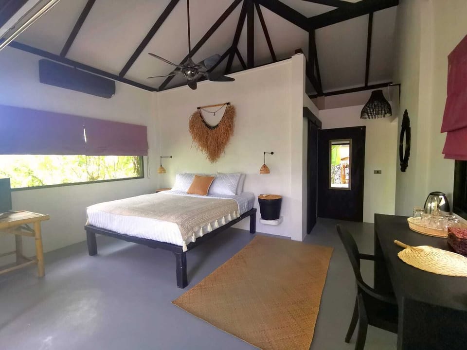 Family Bungalow | Premium bedding, pillowtop beds, in-room safe, desk