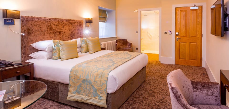 Standard Double Room | Premium bedding, individually decorated, individually furnished, desk