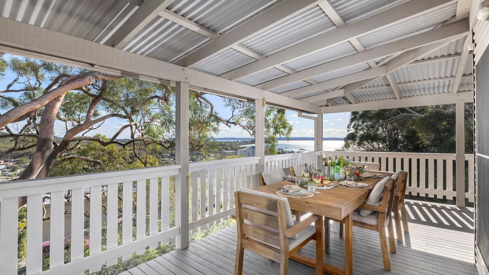 Cabane Sur Mer | Covered Outdoor area | Dining  | Views