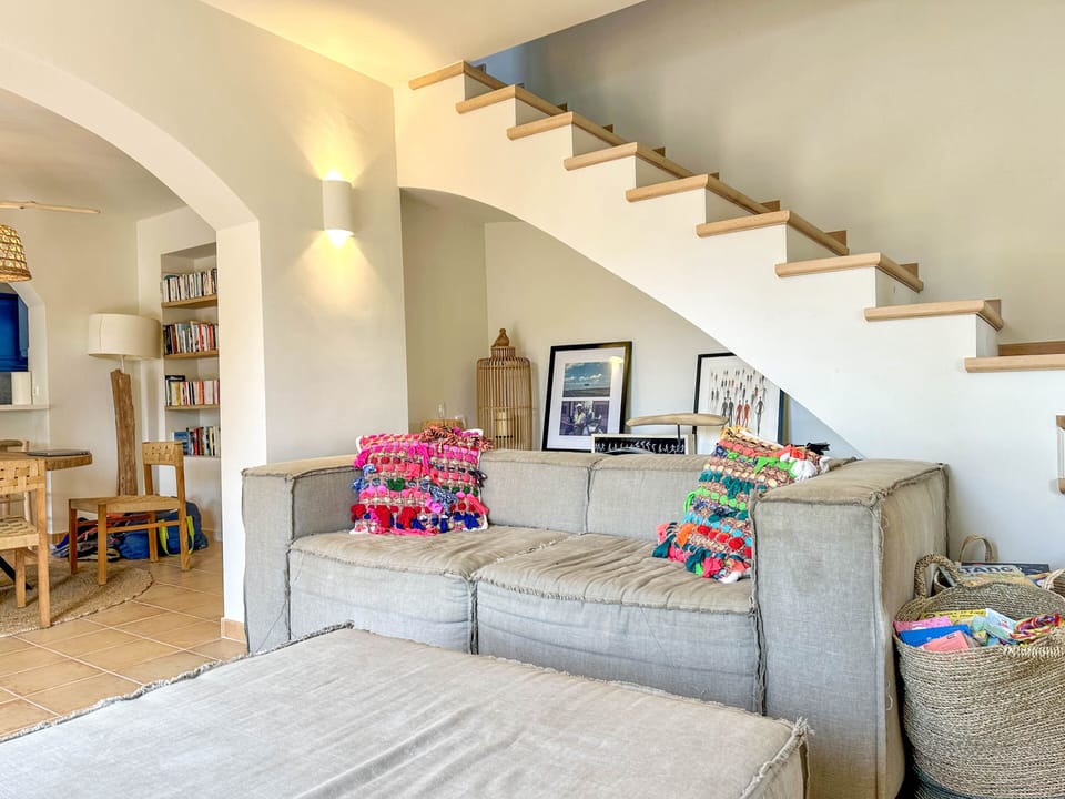 Villa 900 mts from the beach. 6 p. Private pool and garden. Porch. Wifi. Pals.