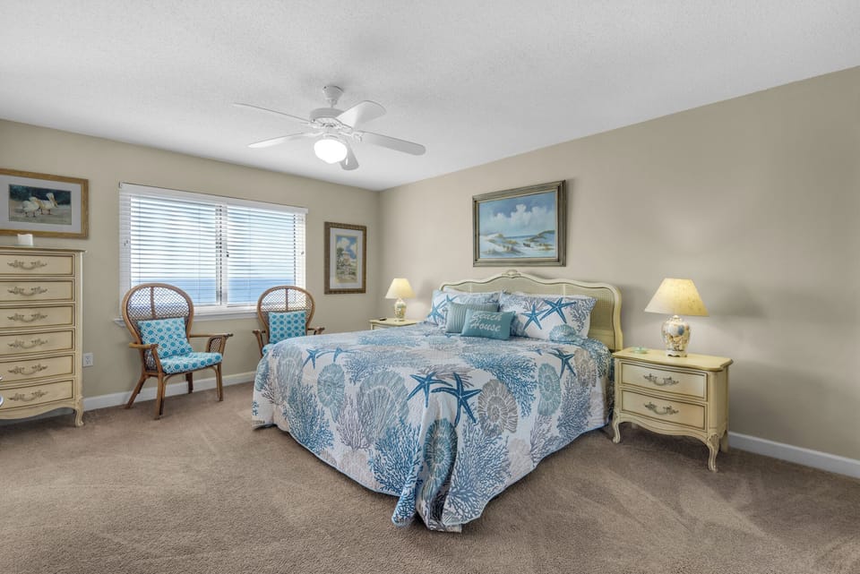 Master Bedroom w/Beachfront View