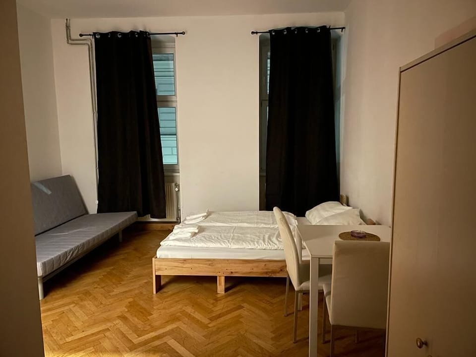 Economy Room | 1 bedroom, iron/ironing board