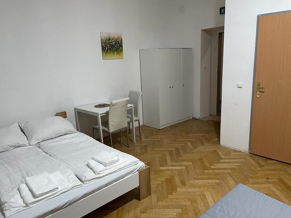 Economy Room | 1 bedroom, iron/ironing board