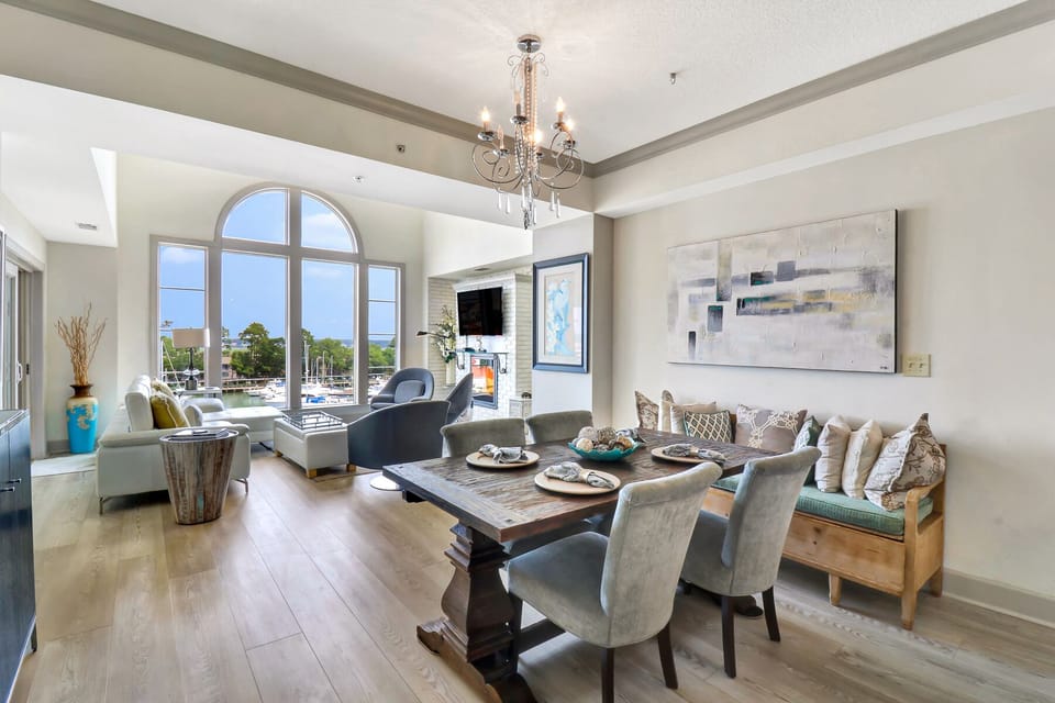 510 Mainsail | Living Area - 510 Mainsail | Living Area