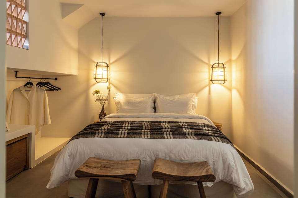 Premium Suite | Premium bedding, soundproofing, free WiFi, bed sheets