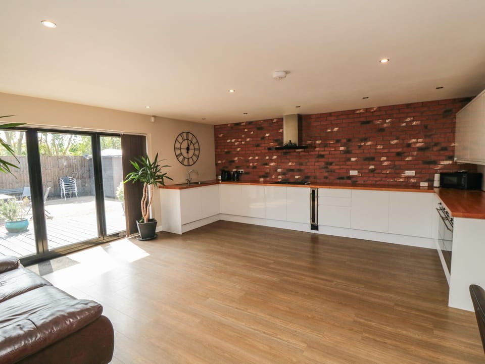 Fridge, dishwasher, electric kettle, toaster