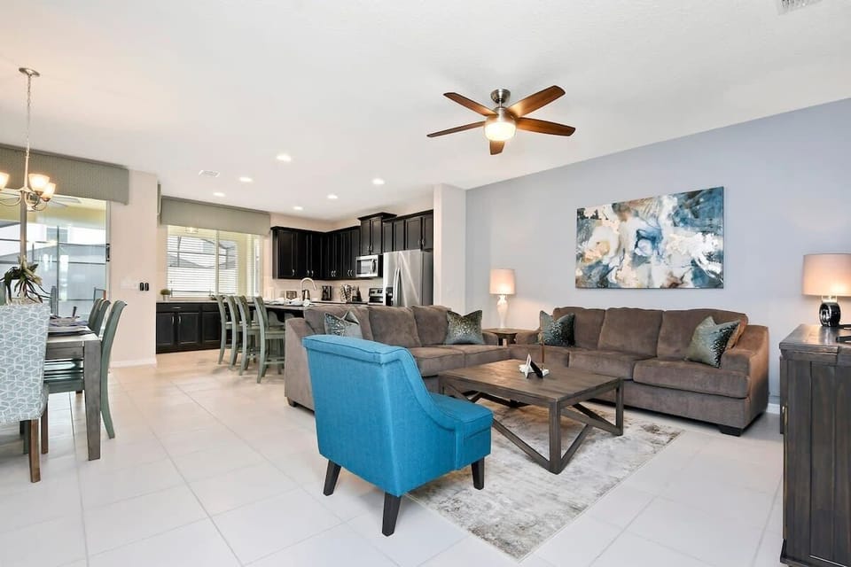Open concept living, dining, kitchen
