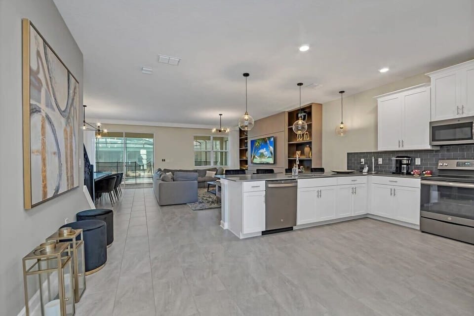 4568 Target Blvd_10.jpg