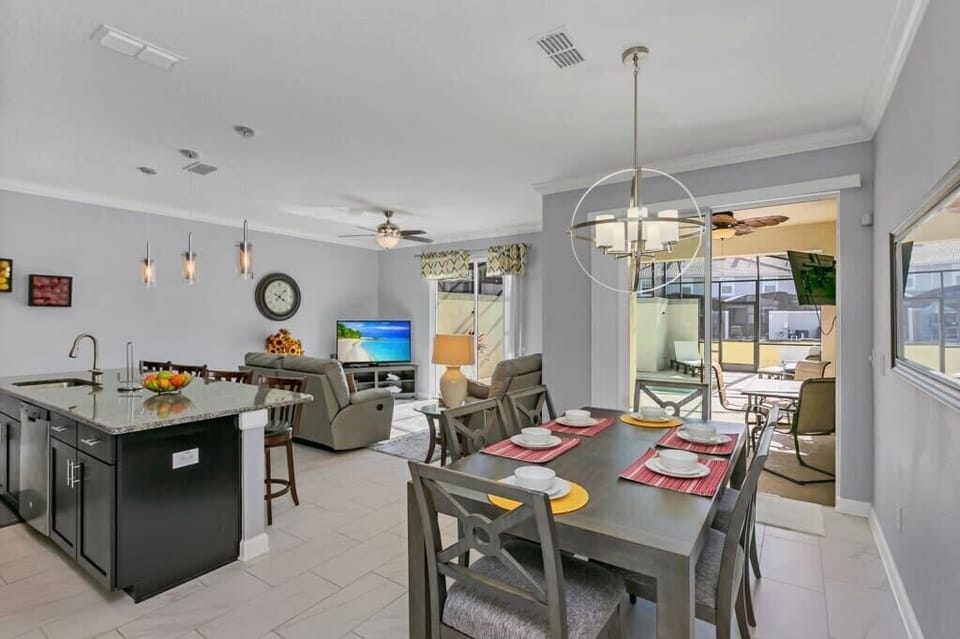 4886RomeoCir,StoreyLake_14