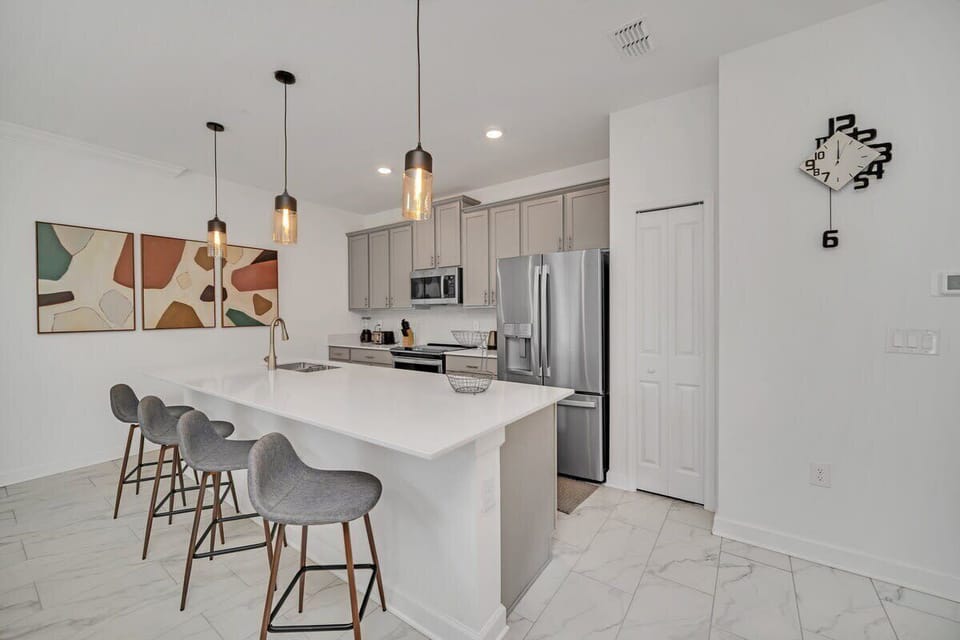 4228 Paragraph Dr, Storey Lake_08.jpg