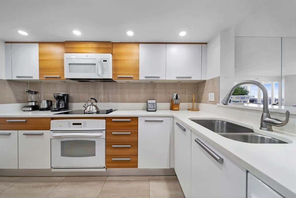 Fully equipped kitchen