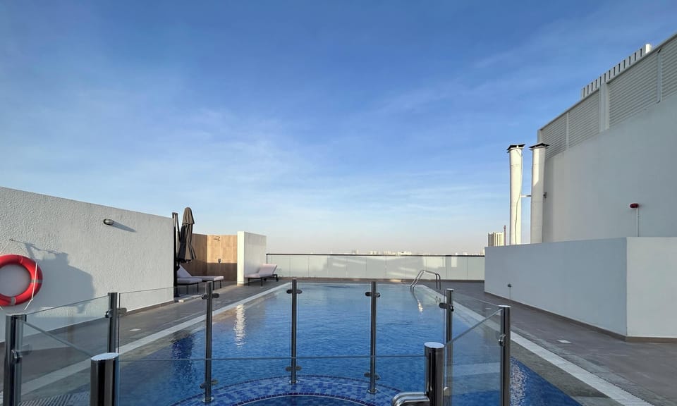 Apartment (0 Bedroom) | Pool | Outdoor pool